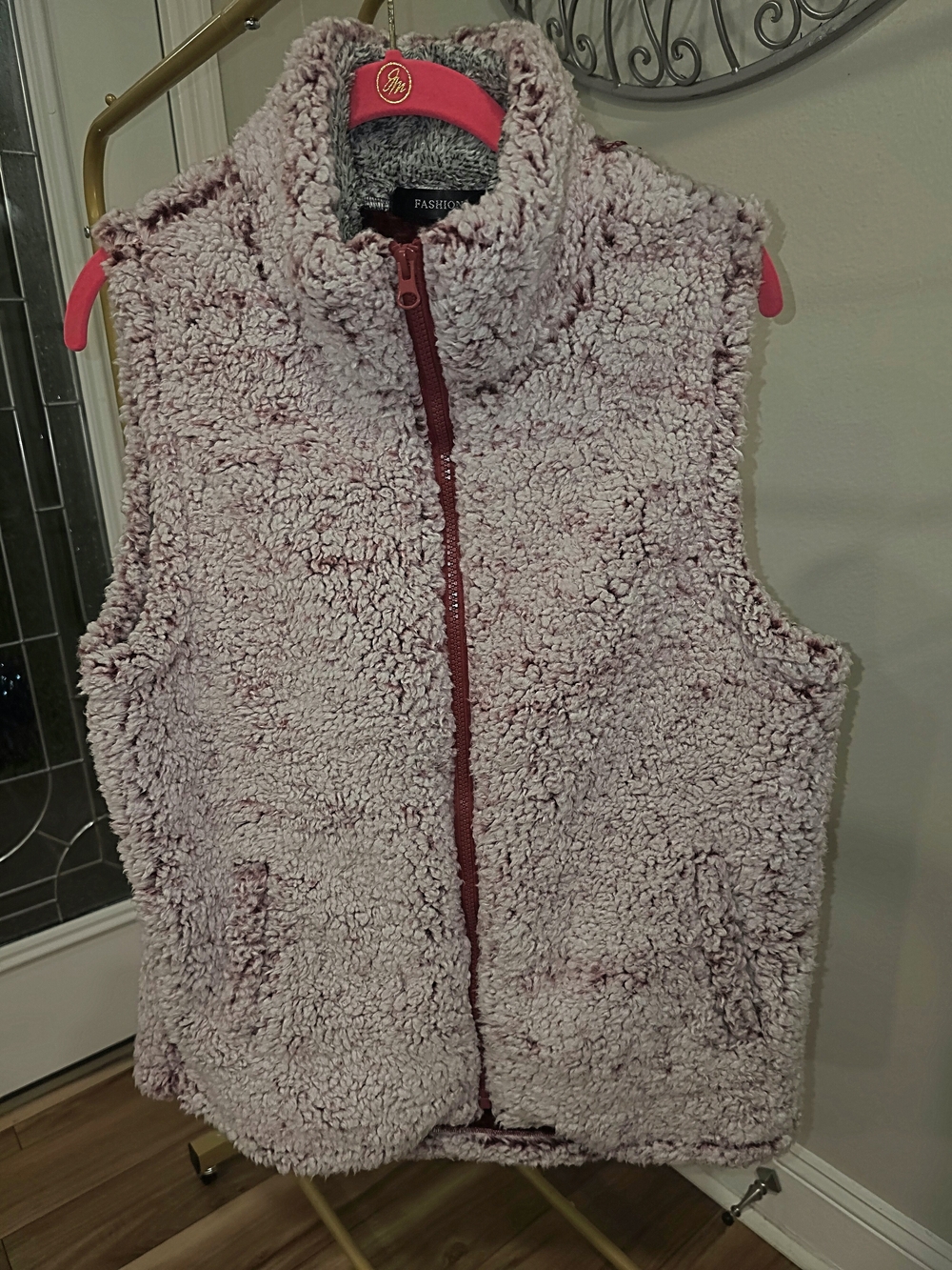 Women’s Medium Cream & Burgundy Plush Teddy Fleece Vest Full Zip Winter Layer